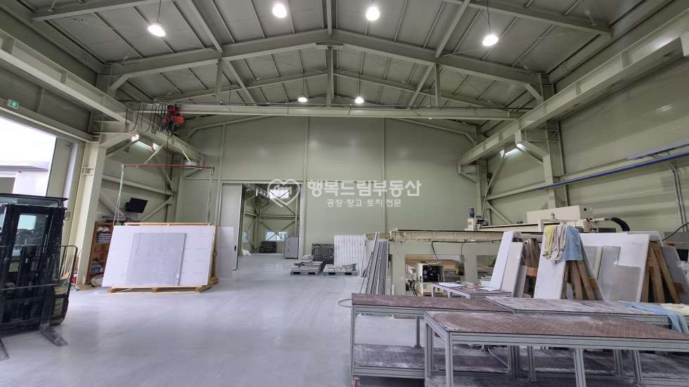 경기 안성시 일죽면 신흥리 가,나,다,라동 경기안성 40피트트레일러 진출입, 대리석공장 가능, 336평 공장매매 매매 매물번호 10115 사진 8